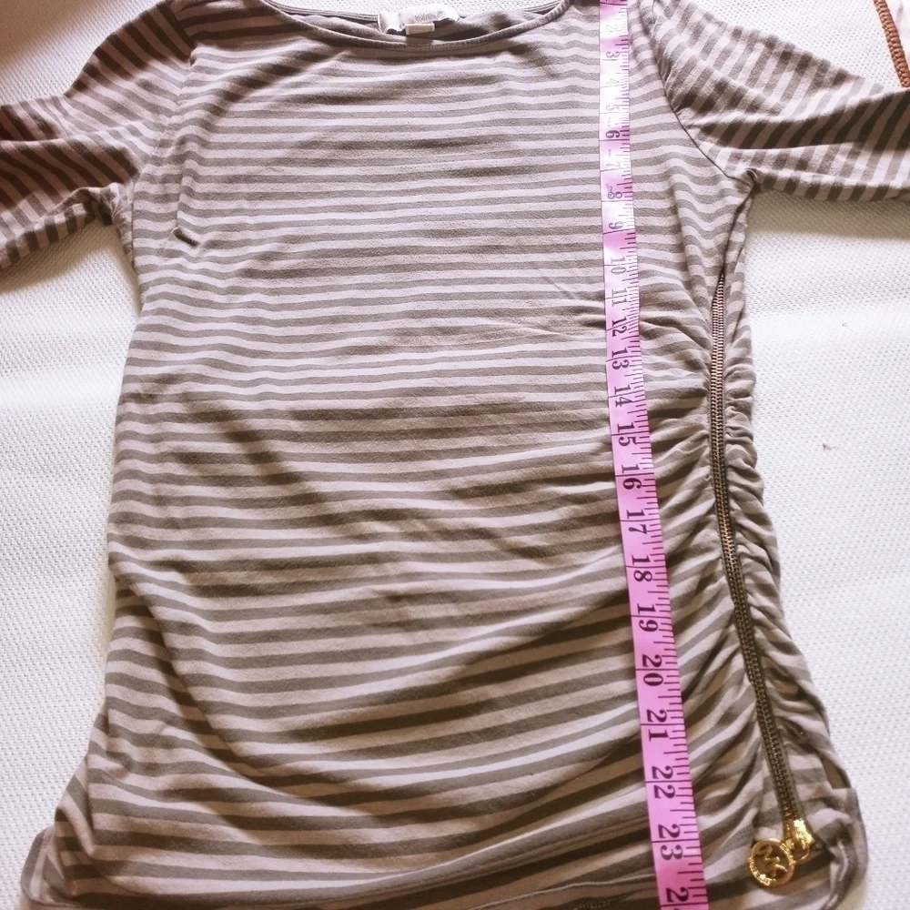 Michael Kors maternity top size M